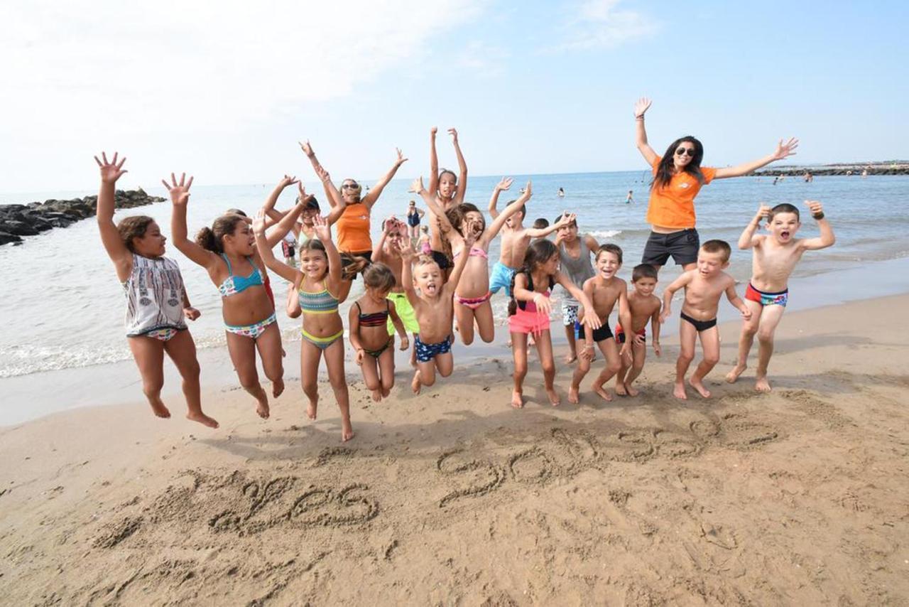 Vias-Plage Camping Les Salisses Quality Holidays Eksteriør billede